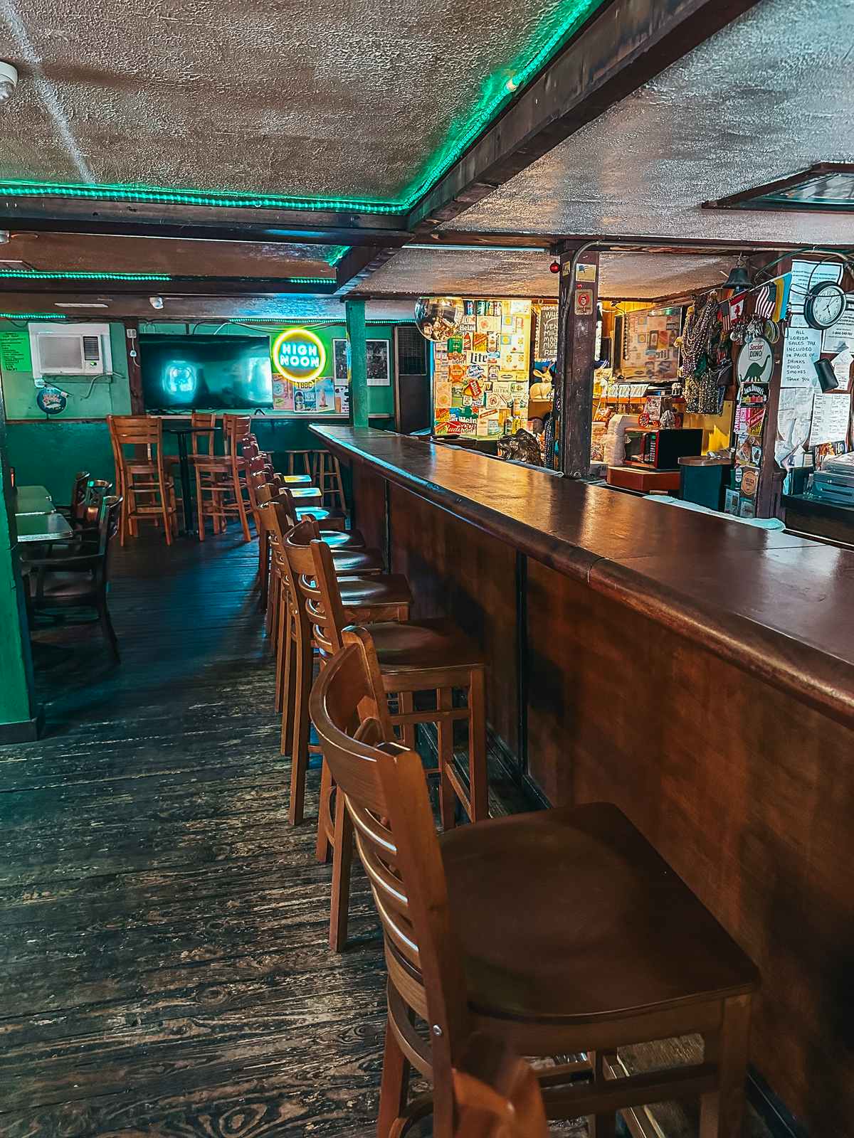 Skips Bar in Dunedin Florida