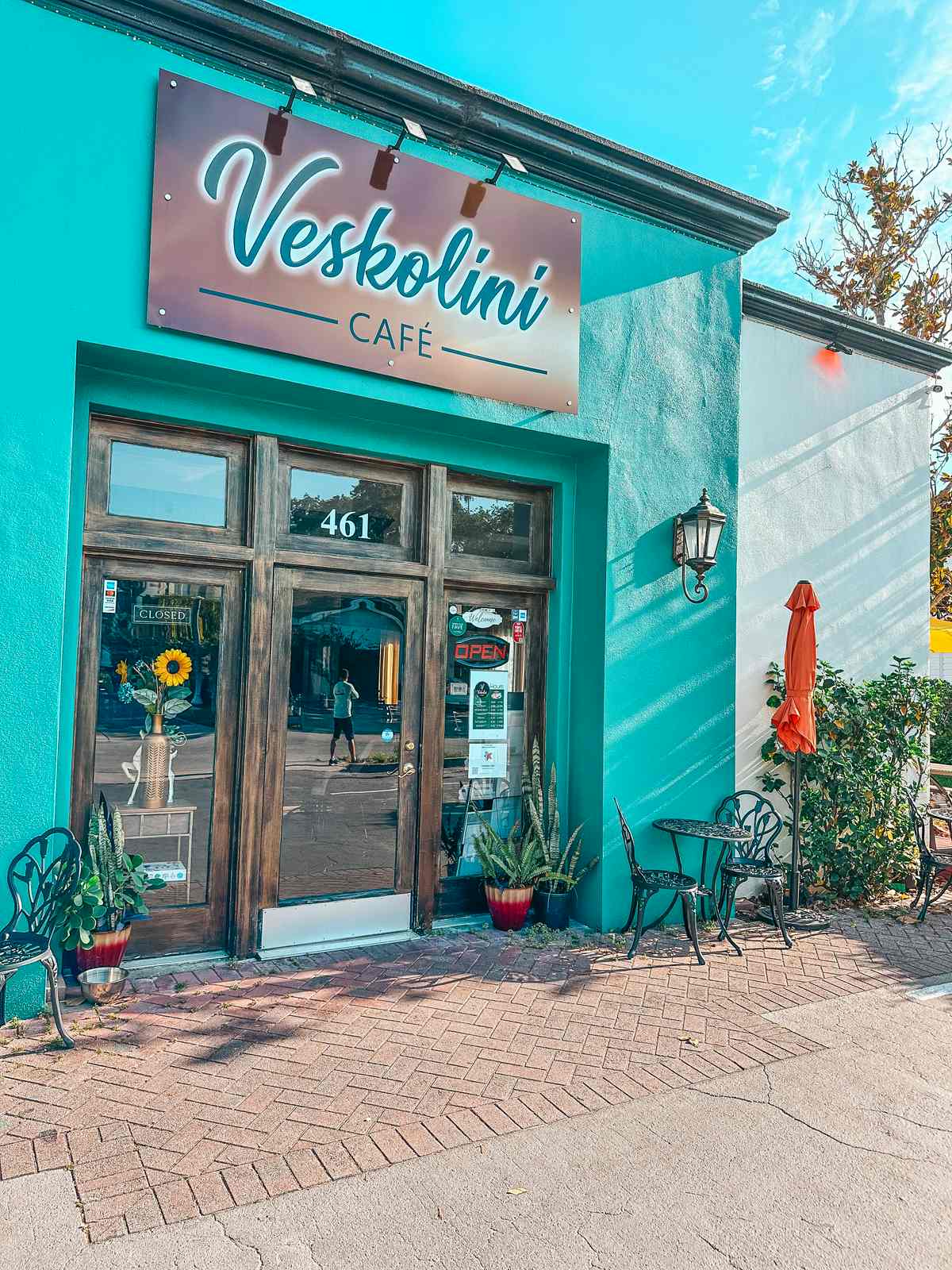 Veskolini Cafe in Dunedin Florida