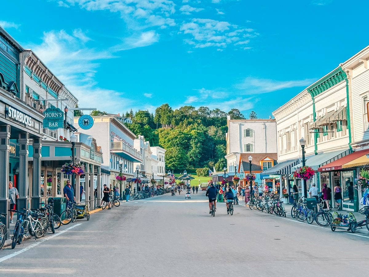 Adorable Main Street area on Mackinac Island