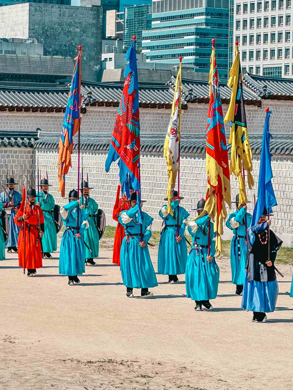 Changing of the guards at the Gyeongbokgung Palace in Seoul