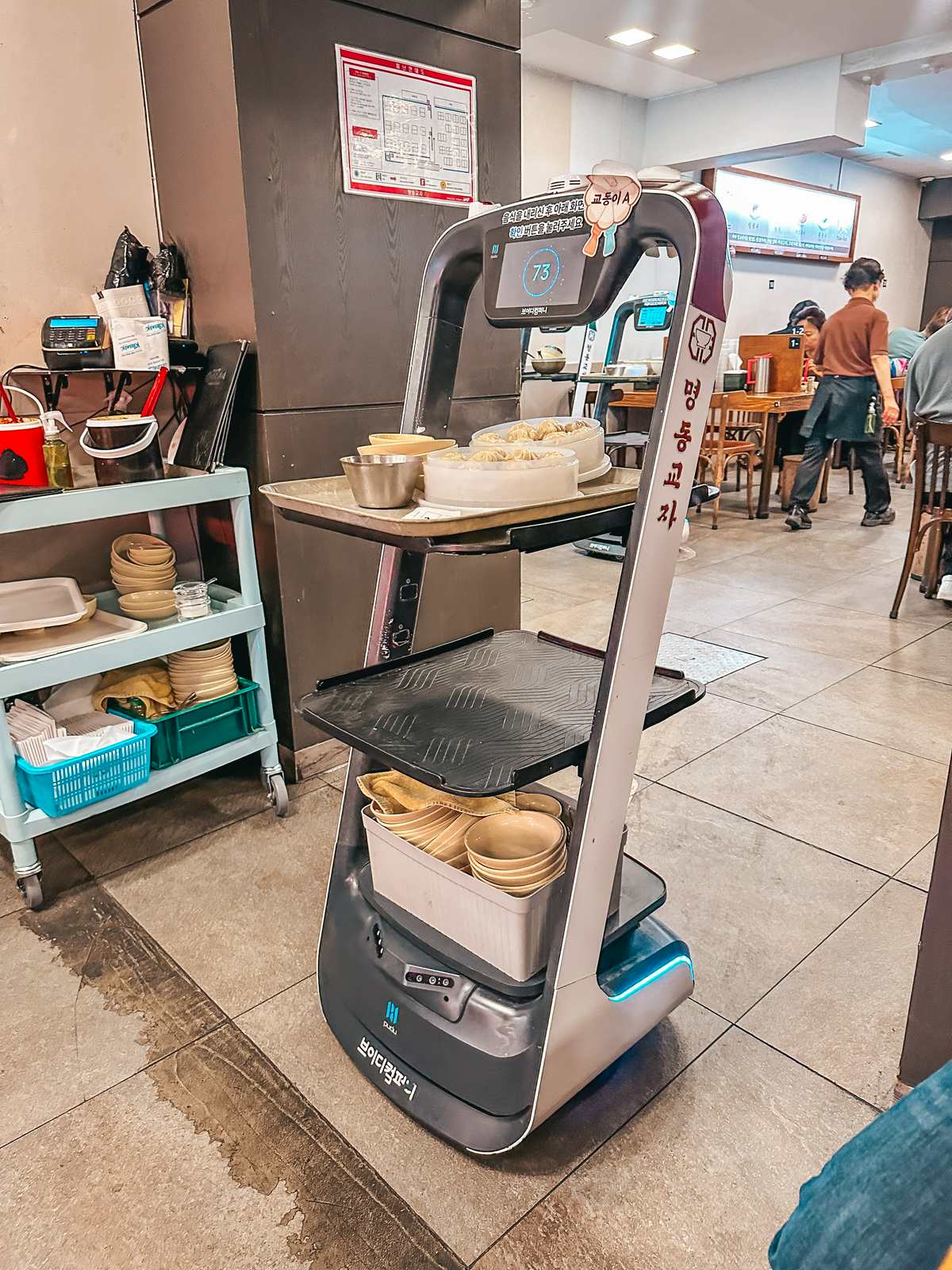 Robo waiter at Myeongdong Kyoja in Seoul