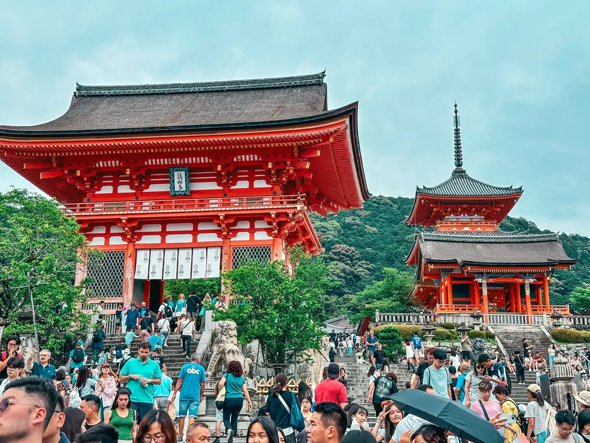 Entrance to the Kiyomizu-dera Temple in Kyoto