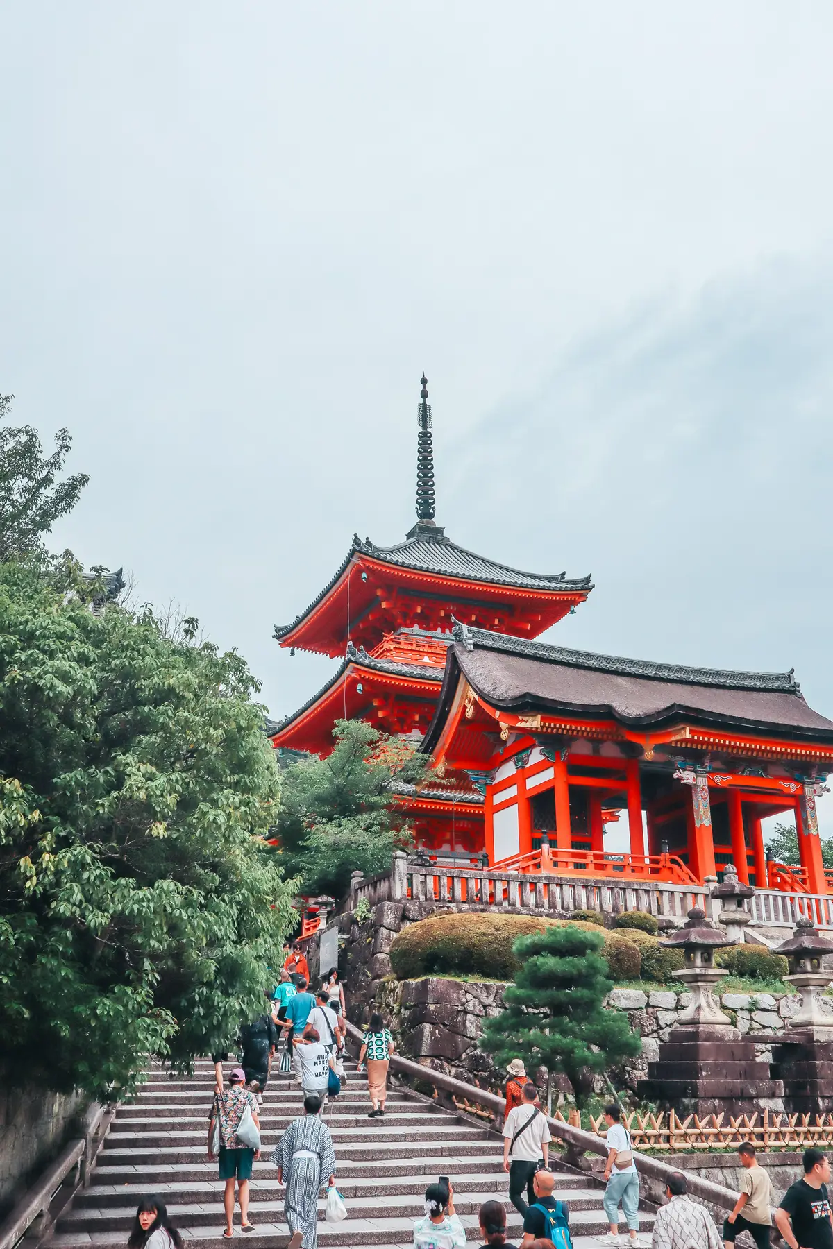 Kyoto Kiyomizu-dera Temple entrance