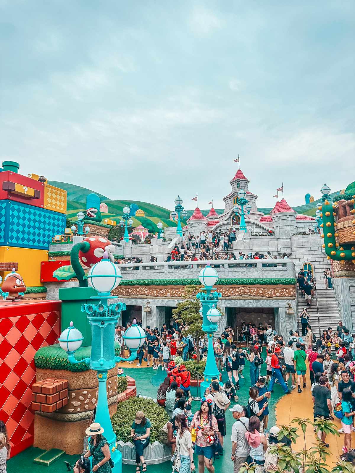 Peach's Castle Super Nintendo World at Universal Studios Japan