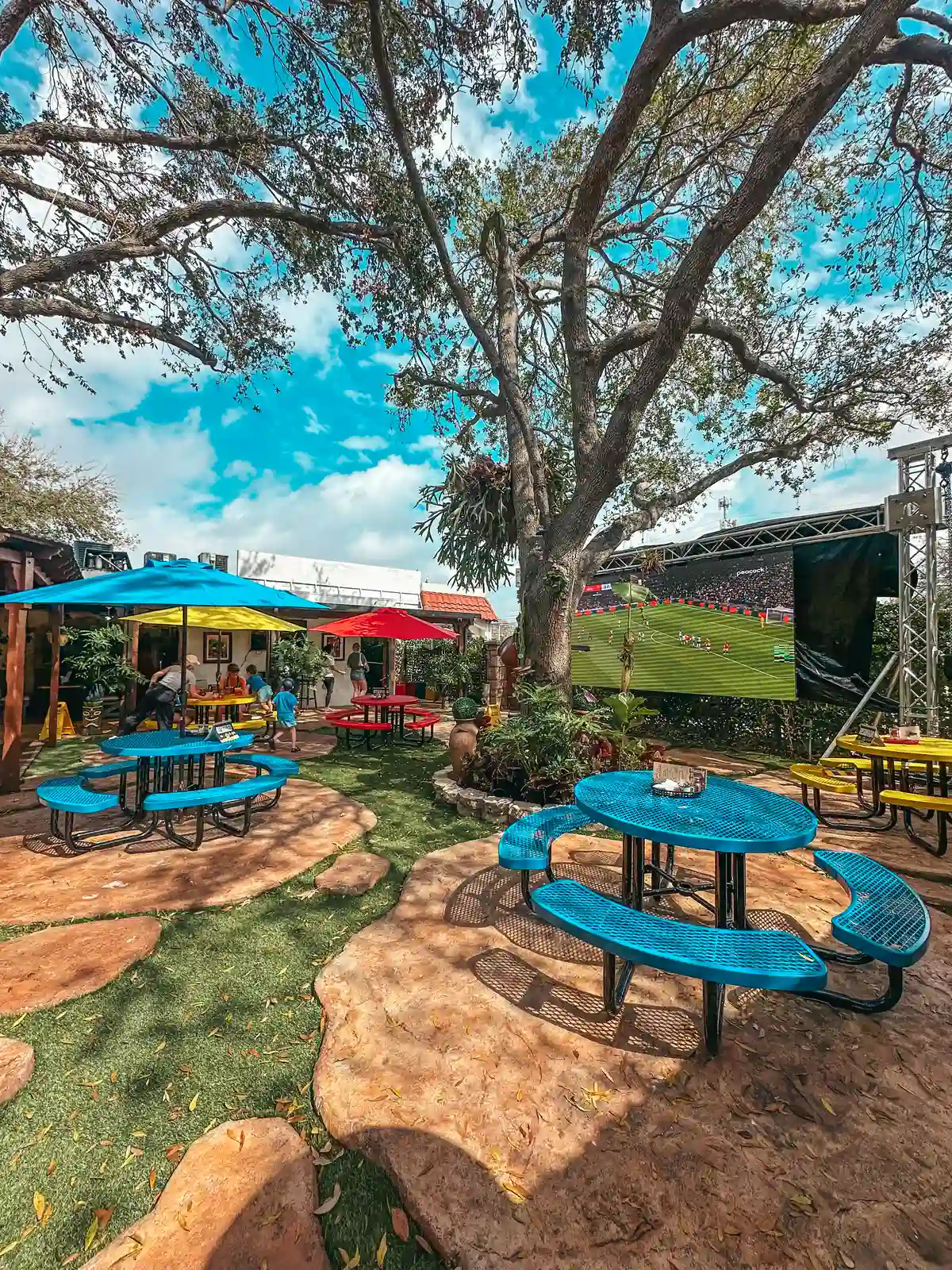 LPCX Cafe patio in Tampa